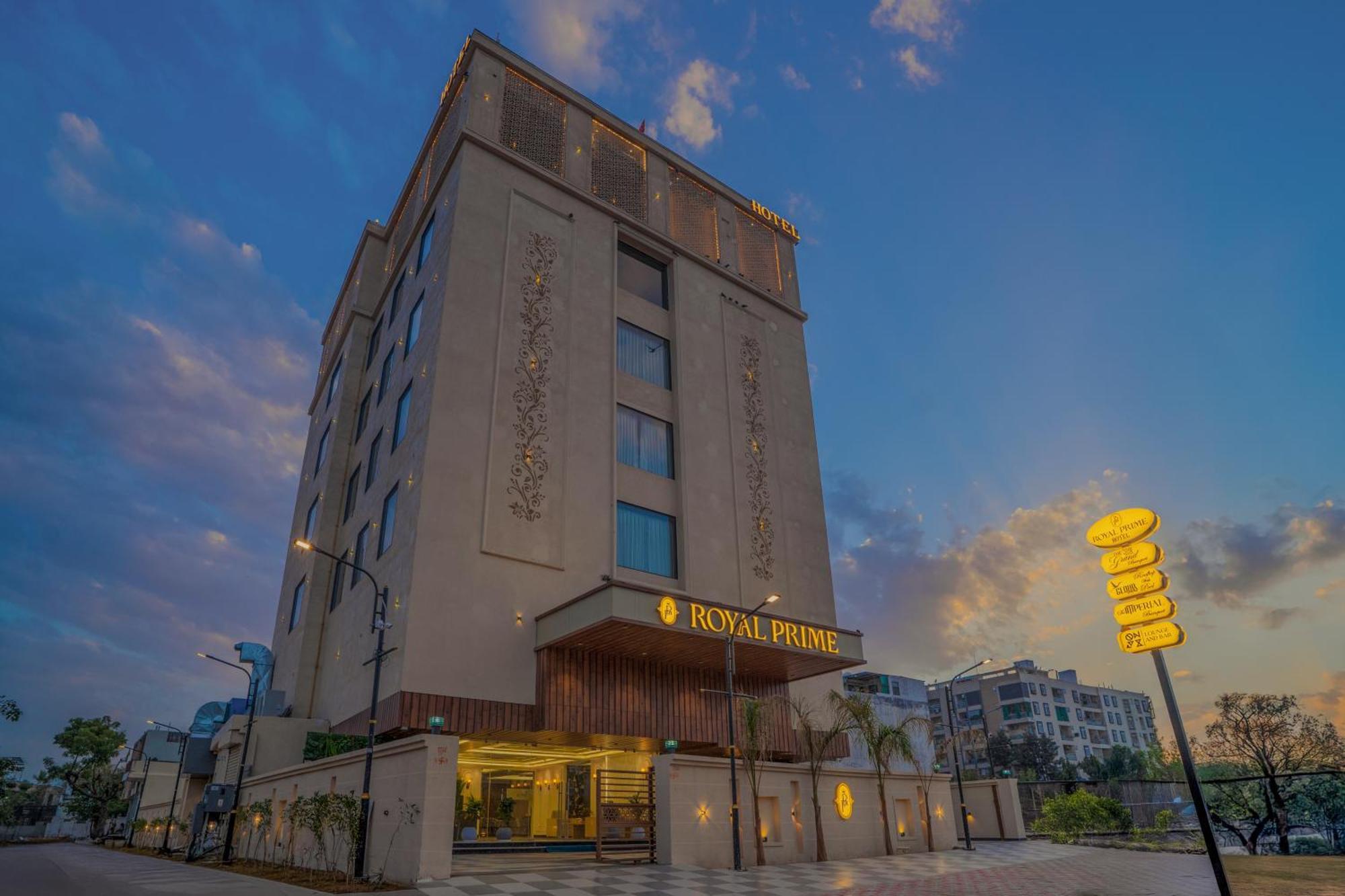 Royal Prime - A City Center Boutique Hotel In Džajpur Exteriér fotografie